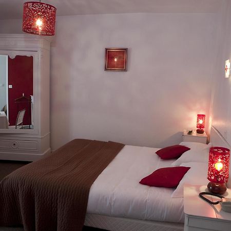Châteaulin Logis Hotel Le Chrismas المظهر الخارجي الصورة